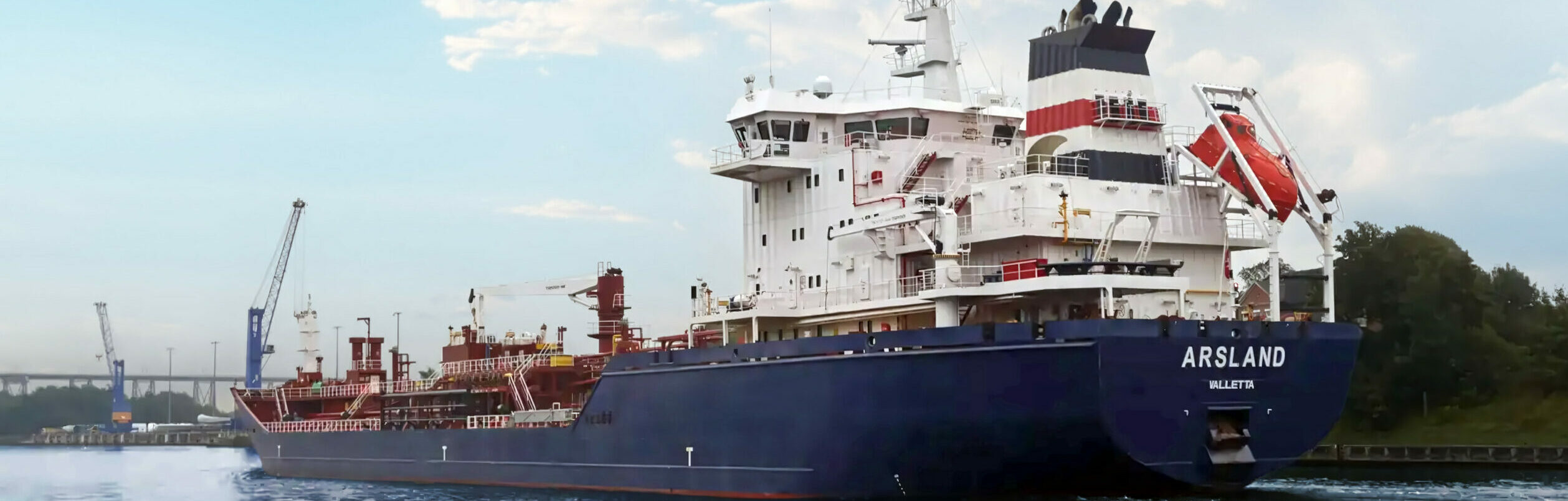 Besiktas Shipping | M/T ARSLAND (9395989)